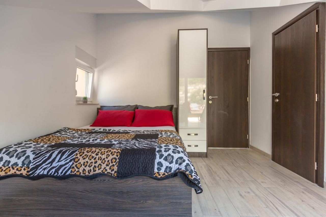 Ferienwohnung Ferdo 2 Makarska Exterior foto