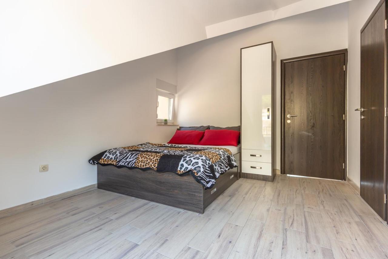 Ferienwohnung Ferdo 2 Makarska Exterior foto